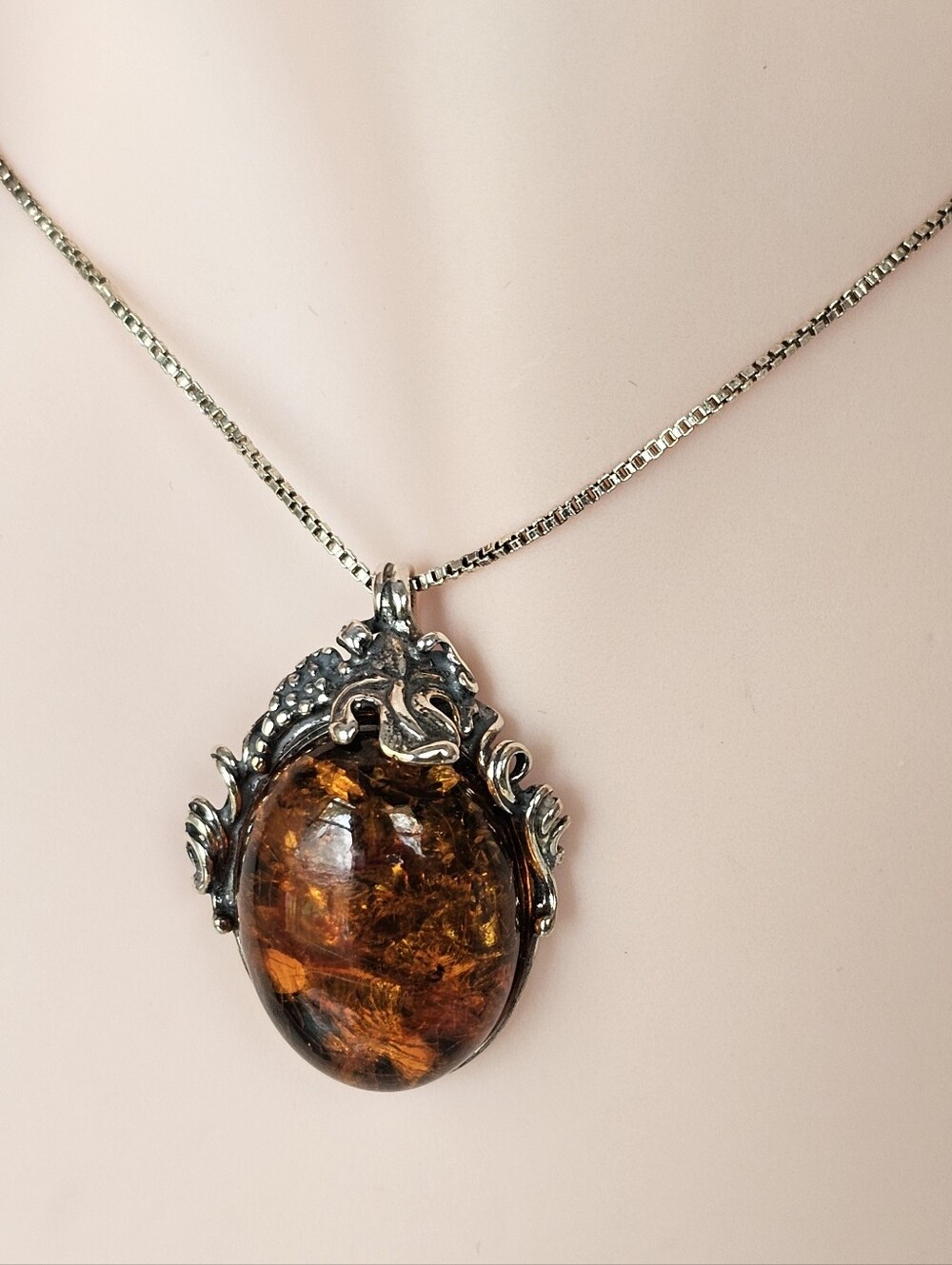 Vintage Polish Valerio Baltic Amber Pendant & Sterling Silver Box Chain 18" - Picture 3 of 12